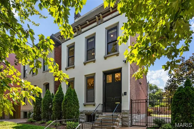 Cheap Lafayette Square Real Estate