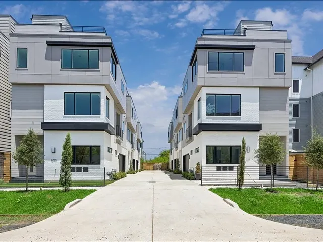 Popular Pine Briar Real Estate