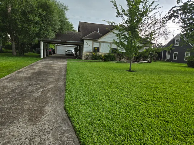 Popular Garden Oaks Sec 01 Real Estate