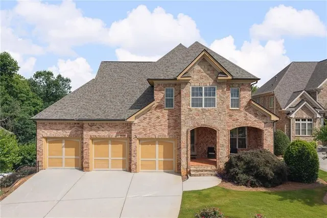 Popular The Links at Chapel Hill Real Estate