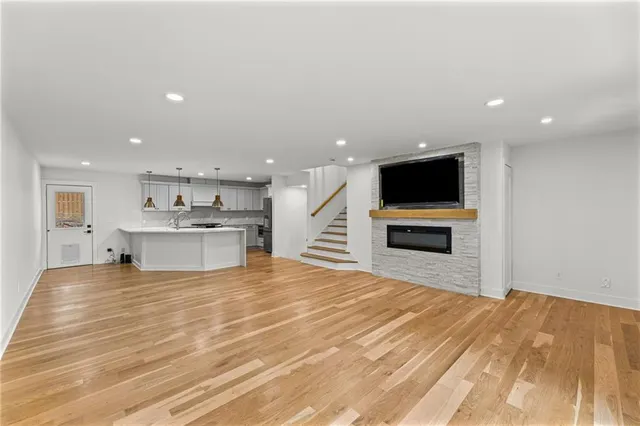 Expensive Walnut View Real Estate