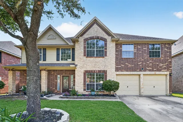 Popular Ivy Oaks Real Estate