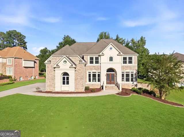 Popular LIONSGATE EAST Real Estate