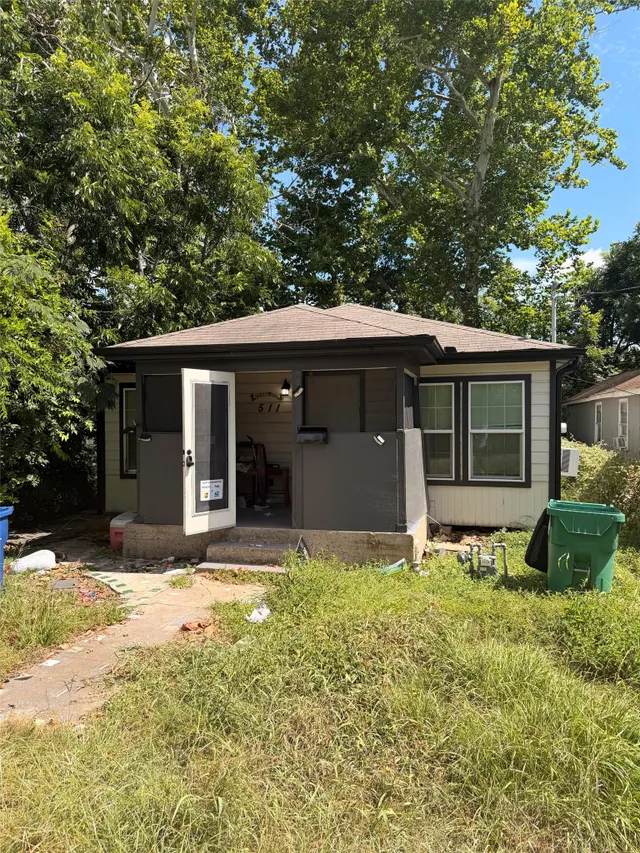 Popular Westside Angleton Real Estate