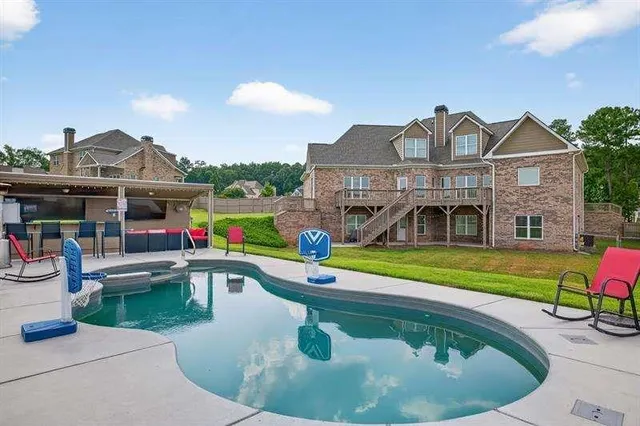 Popular Meadowood Real Estate