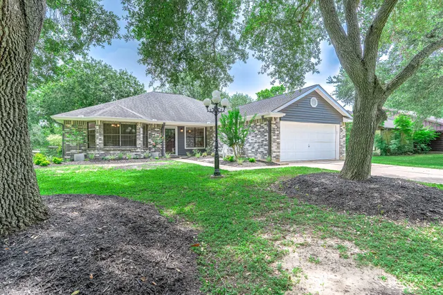 Expensive Westglen Alvin Real Estate