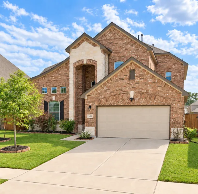 Popular Fall Crk East Sec 1 Real Estate