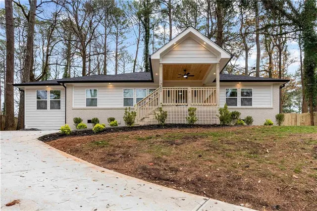Popular FOREST HILLS Real Estate