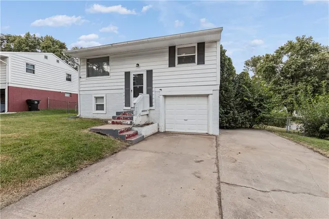 Popular Far View North Real Estate