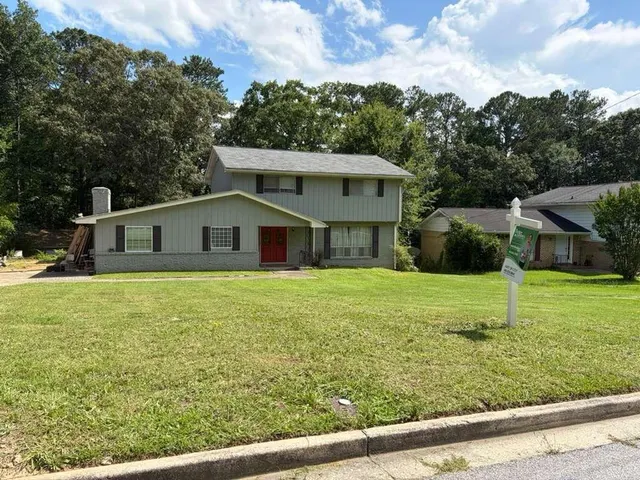 Popular Hallie Hills Real Estate