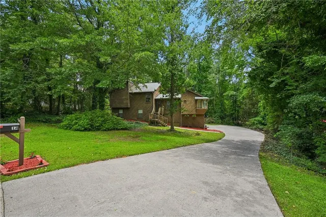 Popular Bramblewood Estates Real Estate