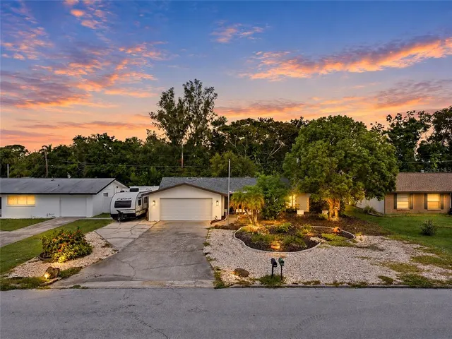 Cheap SHORELANDS Real Estate