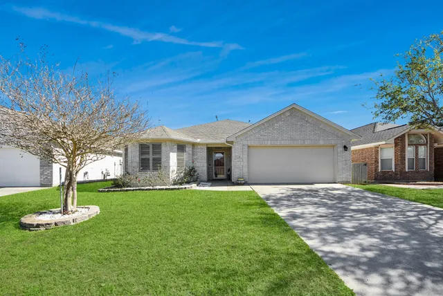 Popular Barton Square 2002 Real Estate