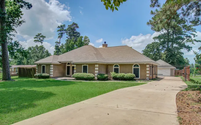 Popular Spring Creek Valley Estate Real Estate