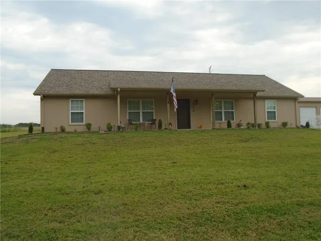 Popular Lake Lafayette Real Estate