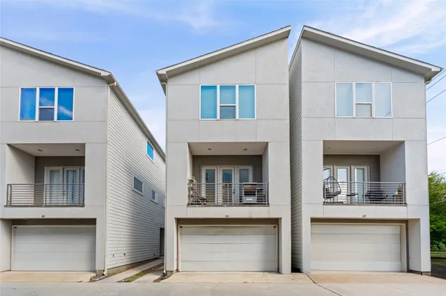 Popular BAYOU STREET PLACE Real Estate