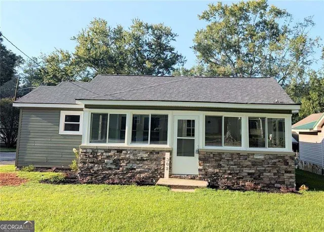 Popular CARROLLTON AREA 2 Real Estate