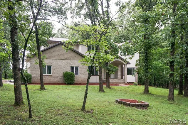 Popular Oak Knoll Estate Real Estate