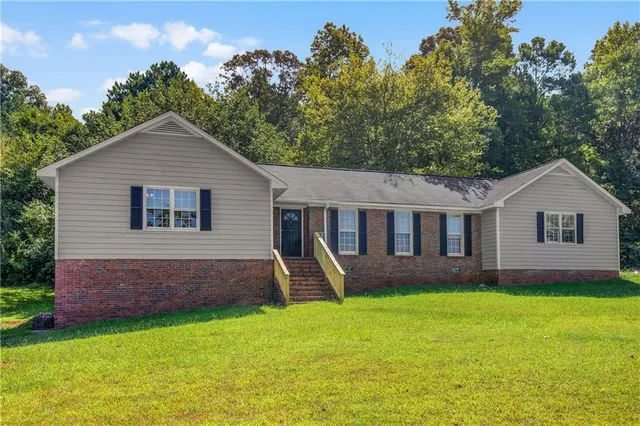 Cheap Huntcliff Real Estate