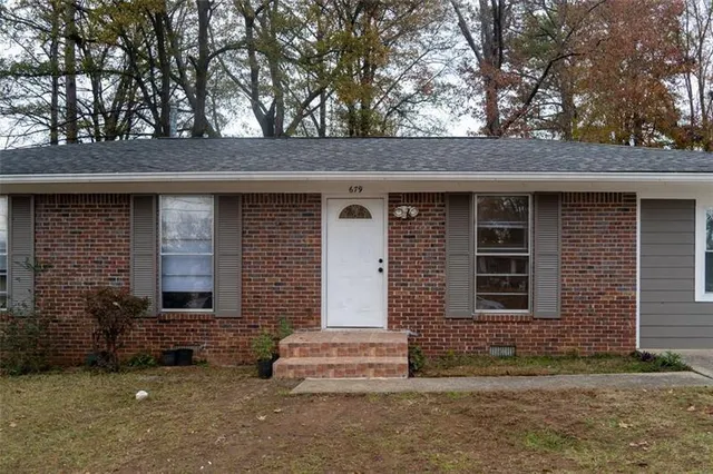 Popular Sheffield Forest Real Estate