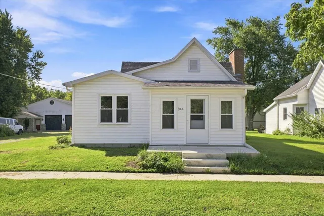 Popular West Mansfield Real Estate