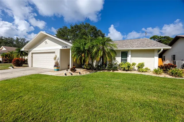 Popular AVON RIDGE Real Estate
