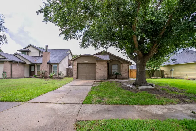 Cheap Amhurst Sec 02 Real Estate