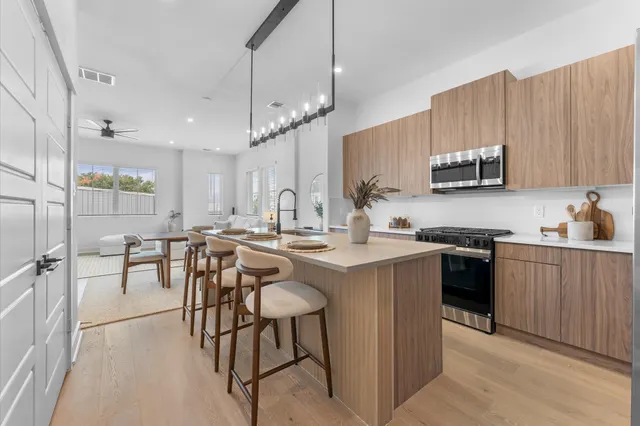 Cheap ARLINGTON GROVE Real Estate