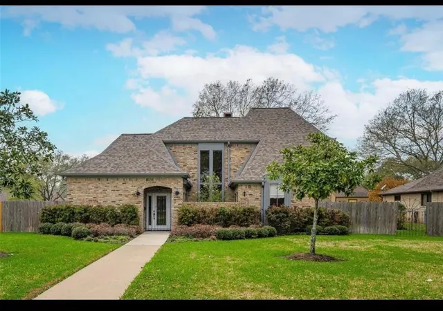 Popular Bayou Park Real Estate