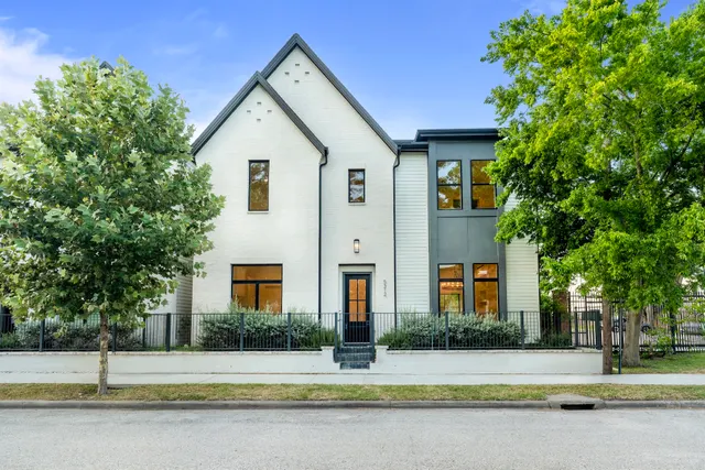 Popular Donovan Court Real Estate