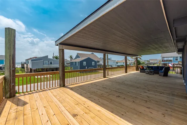 Popular Bermuda Beach Real Estate