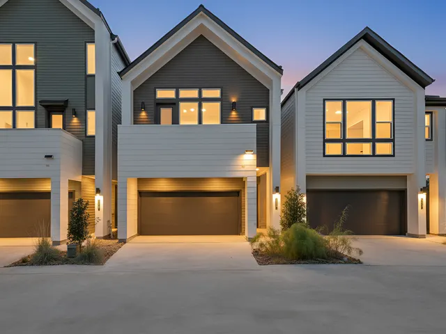 Cheap Highland Commons Real Estate