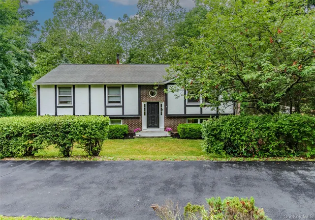Popular Susan Park Real Estate