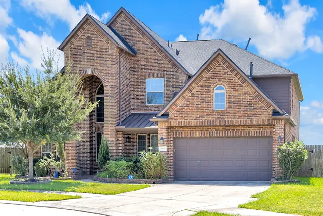 Popular Grand Vista Sec 8 Real Estate