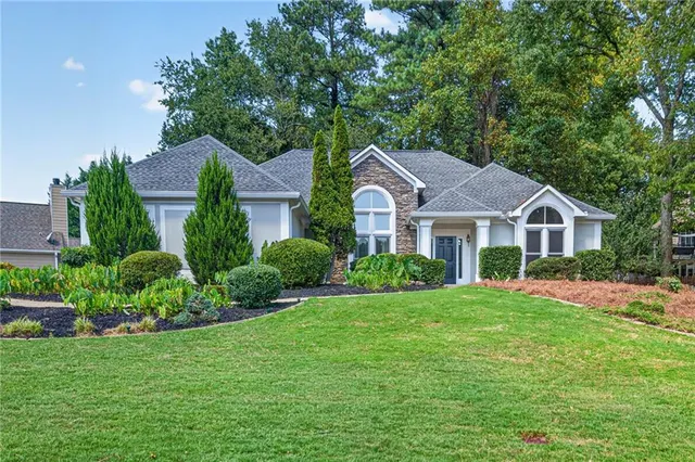 Popular Russell Plantation Real Estate