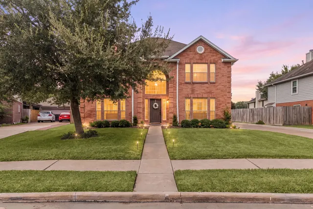 Popular Sugarmill Sec 8 Real Estate
