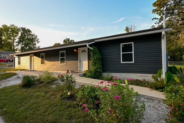 Popular Sarcoxie Real Estate