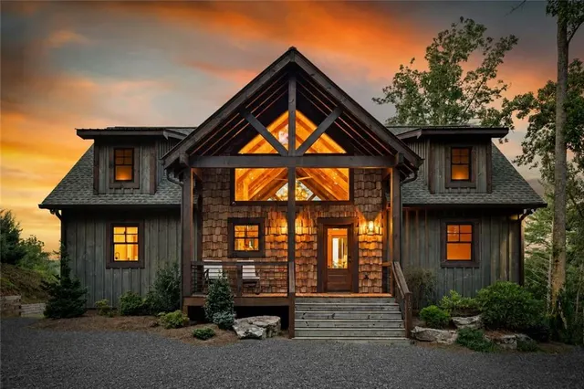 Popular Fish Tale Cove Real Estate