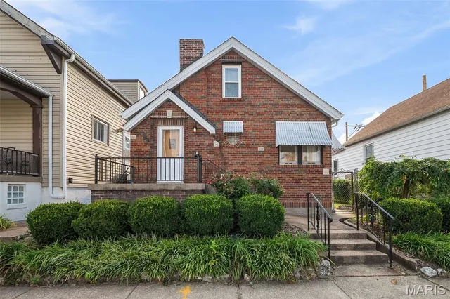 Expensive Hadley Park Add Real Estate