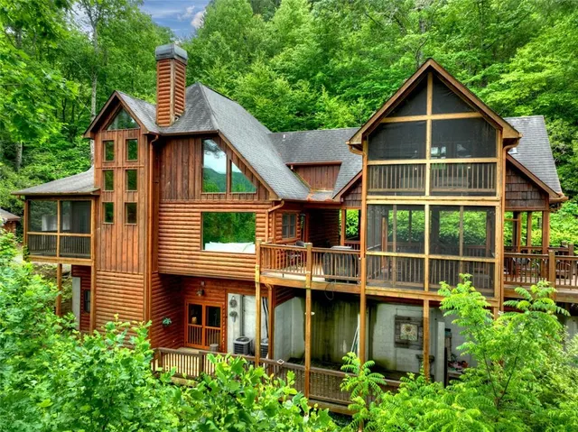 Popular LAUREL SPRINGS SD Real Estate