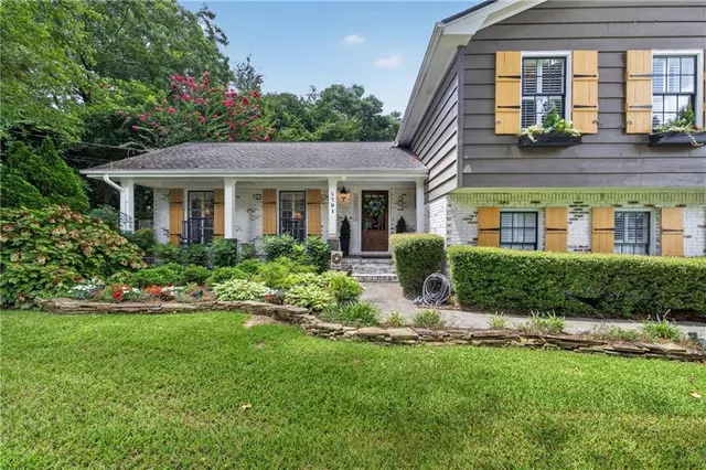 Popular Snellville North Real Estate