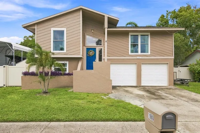 Popular NORTH WHITNEY PINES Real Estate