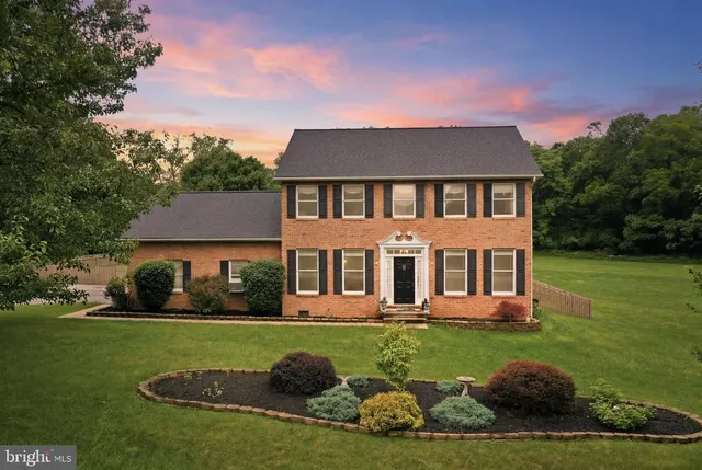 Popular Chateau-Gai Real Estate
