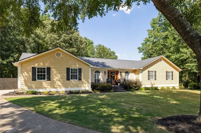 Popular Den Ric at Daileys Mill Real Estate