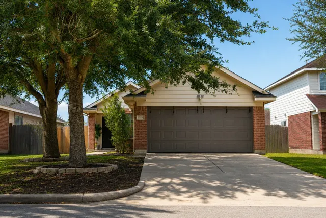 Popular Greenpark Sec 8 Real Estate