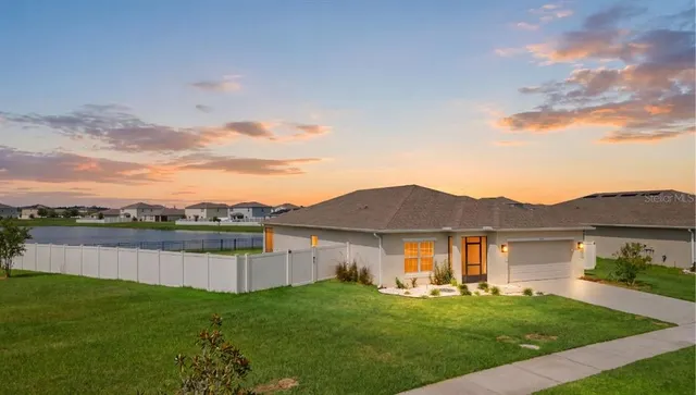 Popular STEPPING STONE POD A PH 1 Real Estate