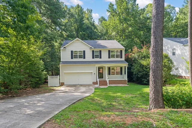 Popular River Hills Real Estate
