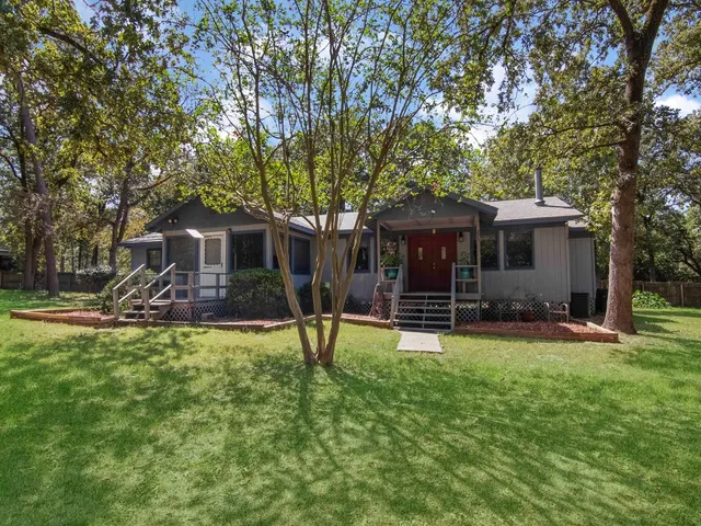 Popular Linwood Estate Real Estate