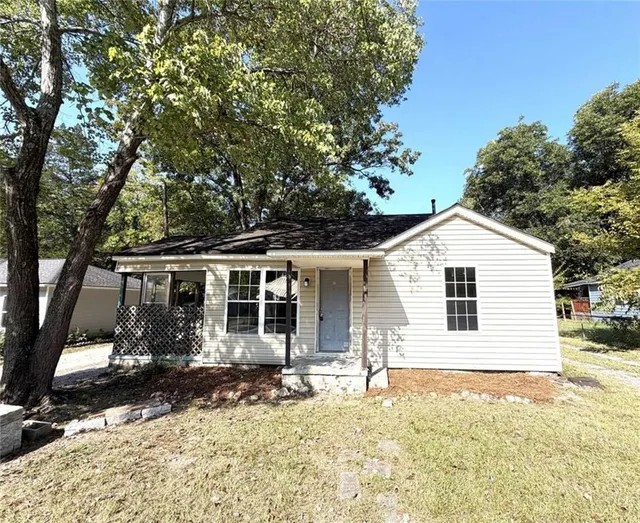 Cheap ELMWOOD Real Estate
