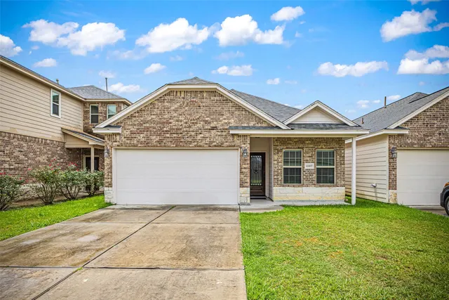 Popular Northpointe Mdws Real Estate